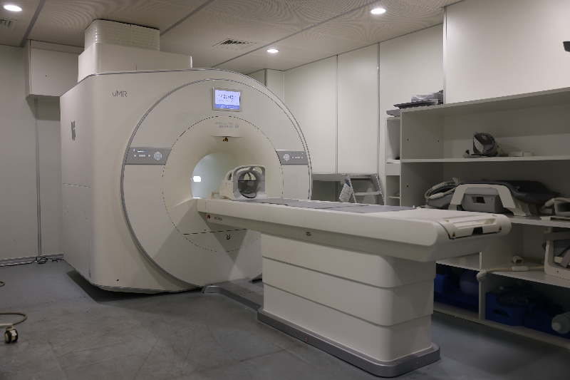 核磁共振成像系统